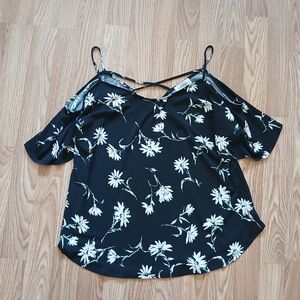 Kaileigh Women's Floral Black Top